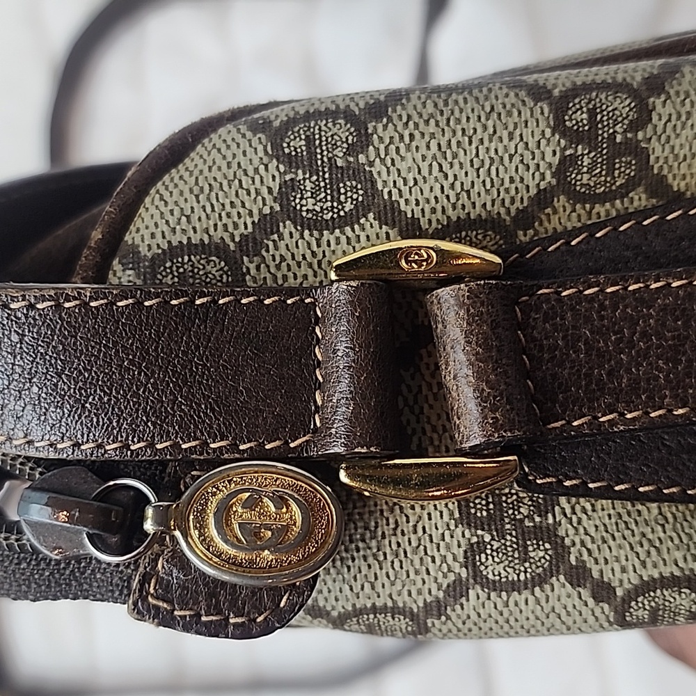 Vintage Gucci Sherry Line Crossbody - Picture 8 of 10